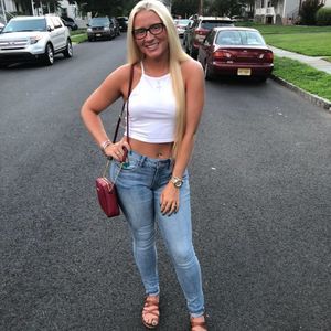 Meet your Posher, Haleigh